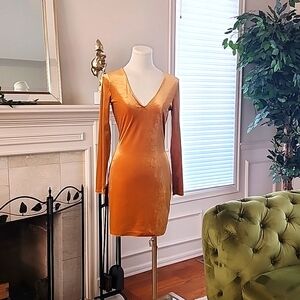 H&M gold velvet dress size 6